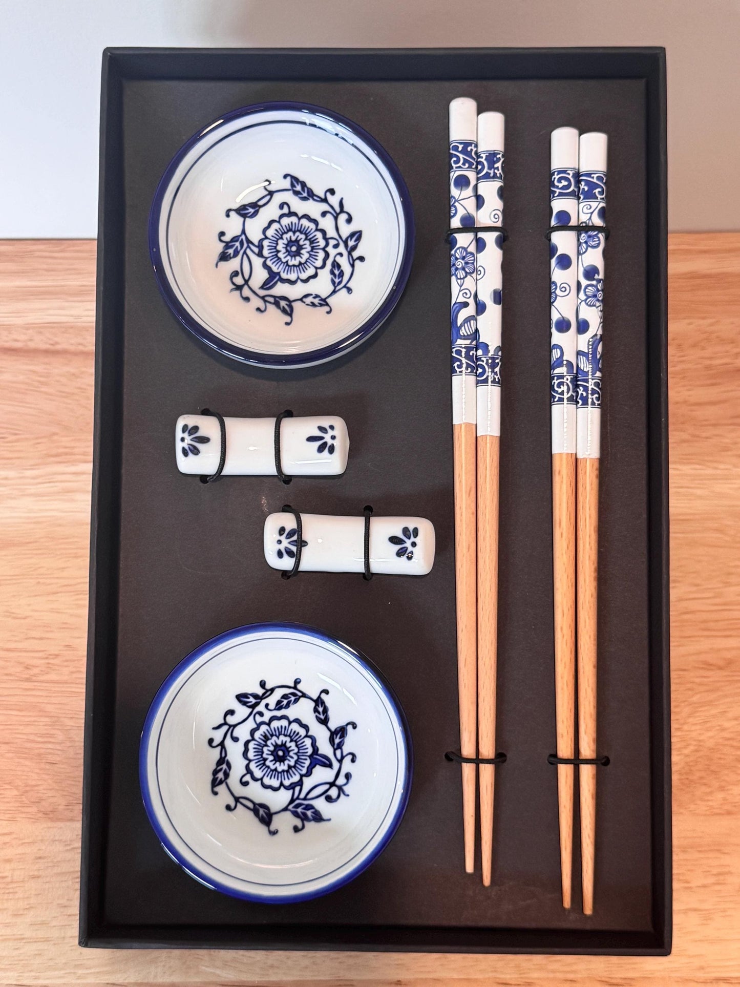 Chopsticks with blue art rest 2 pairs, Husband/Wife chopsticks gift set, Ceramic blue china rests, sauce bowl, dipping sauce bowl, ultimate
