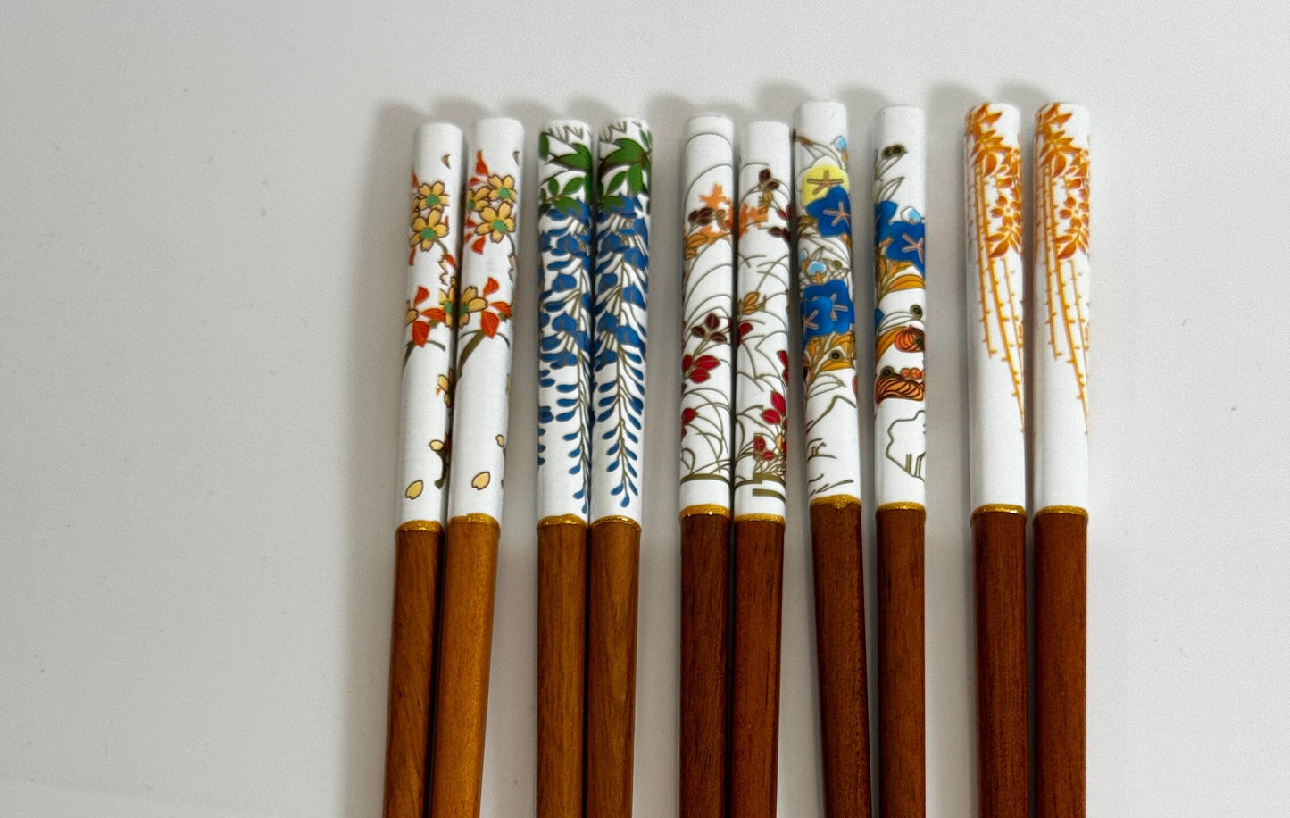 5 pairs Flower wood chopsticks