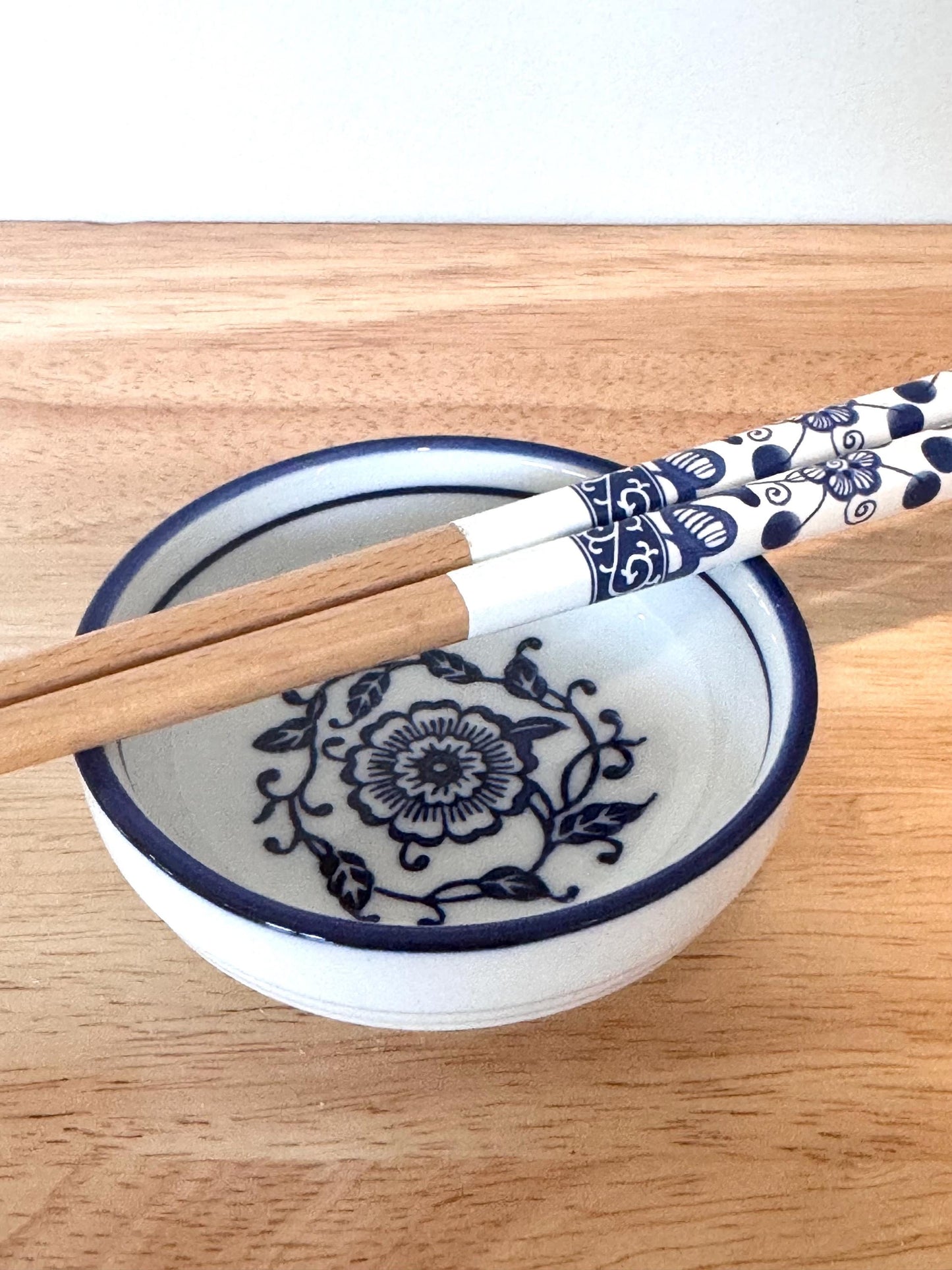 Chopsticks with blue art rest 2 pairs, Husband/Wife chopsticks gift set, Ceramic blue china rests, sauce bowl, dipping sauce bowl, ultimate