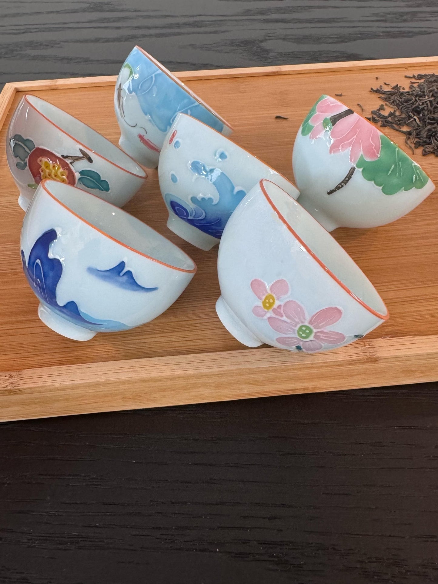 Chinese tea cup dehua clay, 6 pcs designs flower tea cups, gong fu tea cups, with gift box, kung fu cup tea cup, art tea cup
