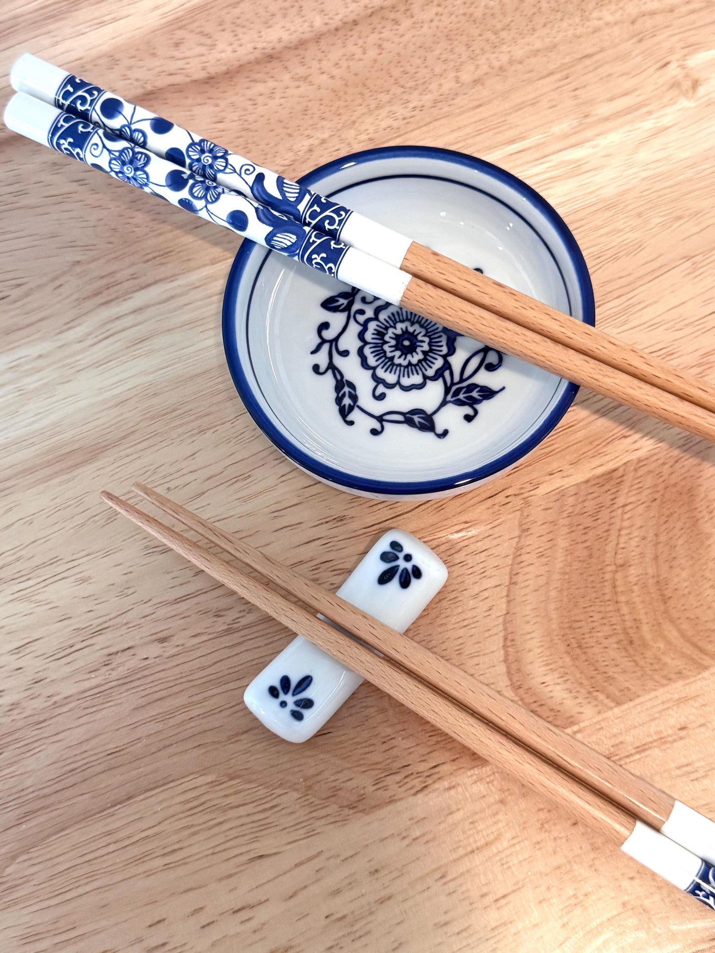 Chopsticks with blue art rest 2 pairs, Husband/Wife chopsticks gift set, Ceramic blue china rests, sauce bowl, dipping sauce bowl, ultimate