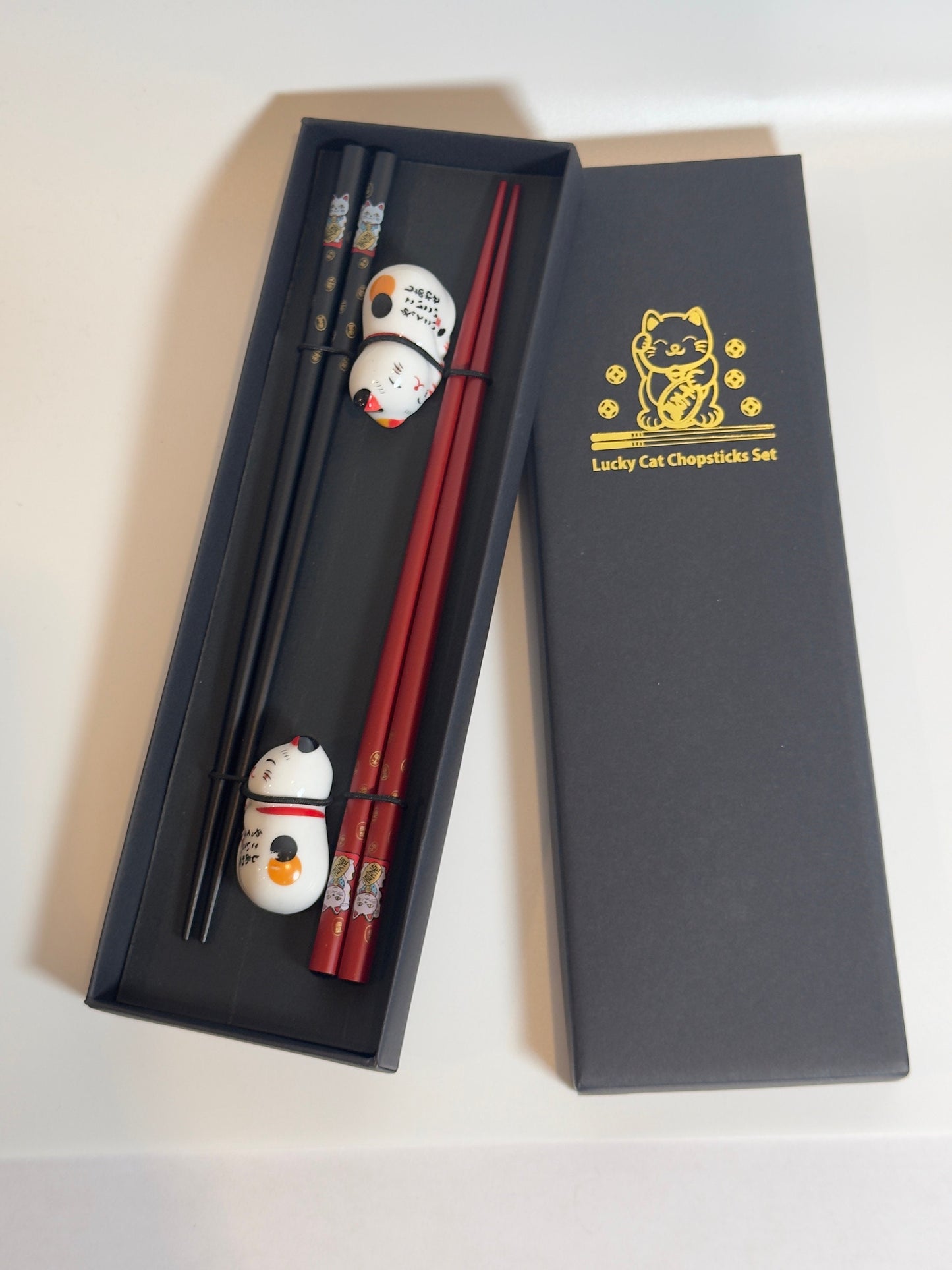 Wood chopsticks with cat rest 2 pairs
