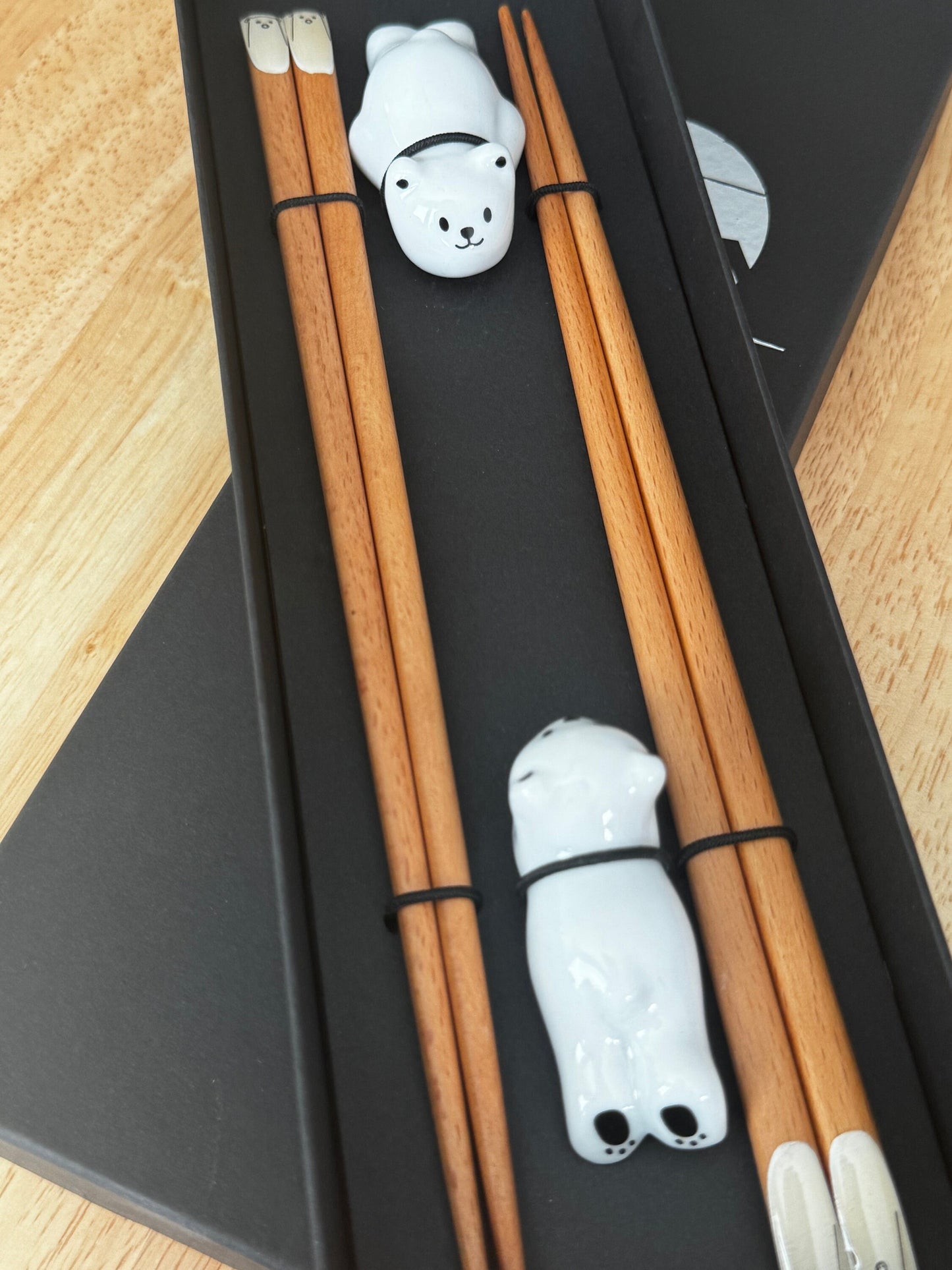 Wood chopsticks with  polar bear rest 2 pairs